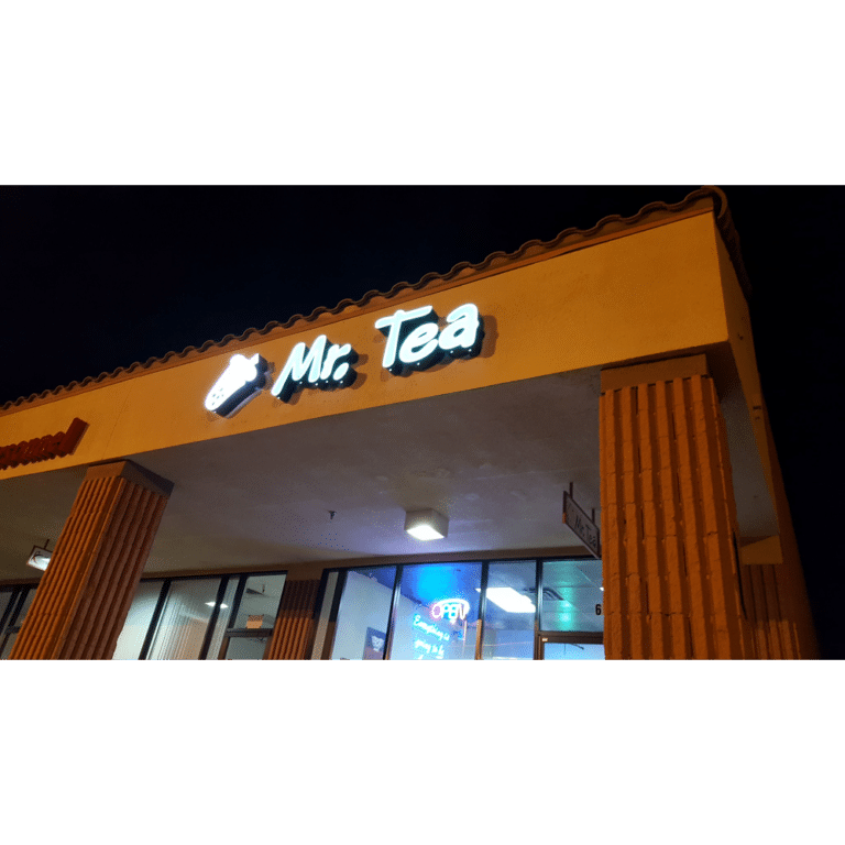 business logo 768x768